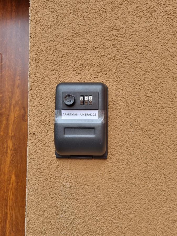 Apartman Ambrak C.3 Martin Exterior foto